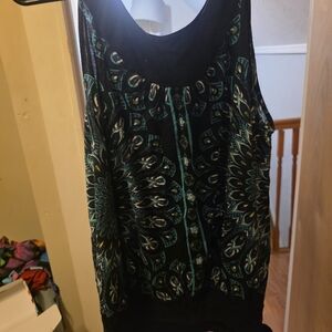 Apt. 9 Black and Green Short Sleeve Top